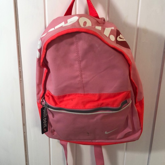 nike mini backpack